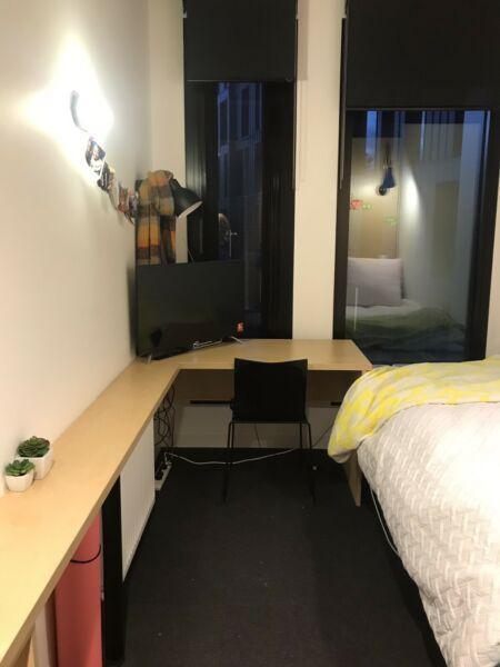 Modern Room For Rent with Ensuite - RMIT Student Only!!