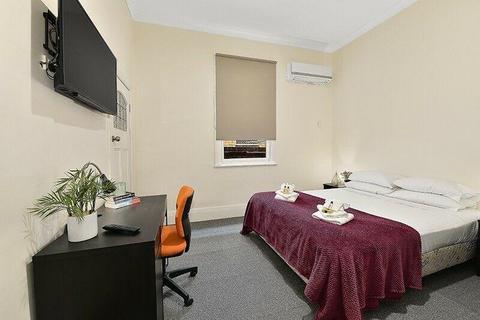 Lovely Ensuite Room available NOW in Brunswick! $440 pw all inc