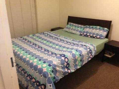SPACIOUS DOUBLE ROOM FOR RENT ST.KILDA EAST