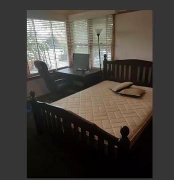Big Room available in Mount Waverley