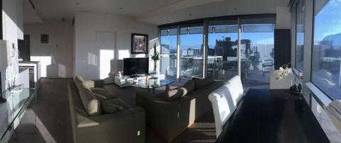 Master Bedroom,LARGE apartment,CBD Luxury Full Furnish,180De View