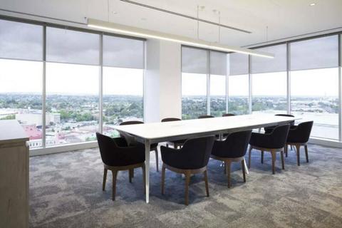 10 PERSON MEETING ROOM