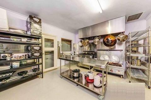 Commercial Kitchen for rent