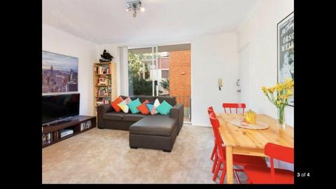 Rent a 2 bedroom flat apartment in Willoughby
