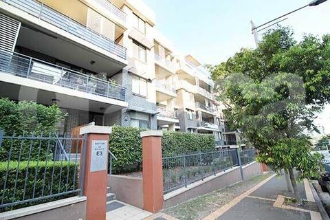 FULLY FURNISHED 2-Bedroom Apartment 950M to Meadowbank Station