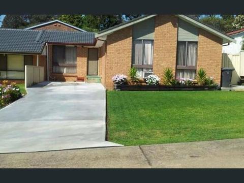 REDUCED $320 Per Week - 18B Power Close Eagle Vale NSW