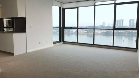 Brand New water views 2 bedrooms apartment for rent in Meadowbank