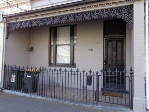 Carlton North Renovated 2Bdr Terrace with 3 month Lease Transfer