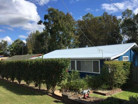 Comfortable family home with swimming pool in Nabiac, NSW