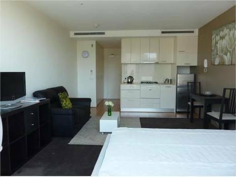 Fantastic Investment Opportunity for a spacious CBD Studio Apt