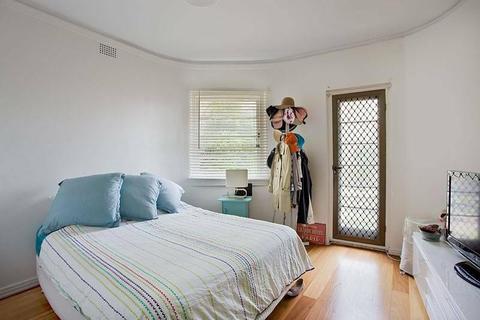 Fully Furnished One Bedroom Bellevue Hill (short/long)