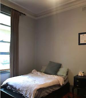 Short term Accommodation - RENT 2 Beds available