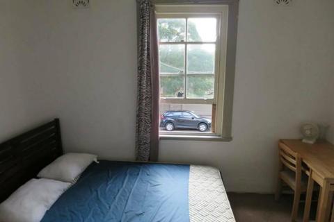 Spacious sunny furnished room all bills wifi incl