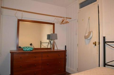 Room For Rent In Apartment On Darling St. Balmain