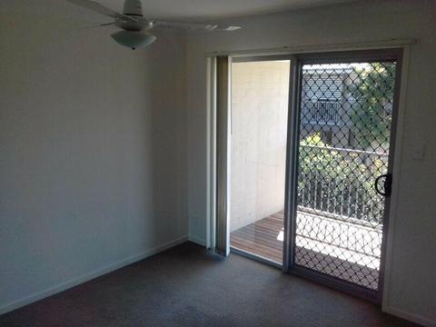 For rent Bedroom ensuite Boondall $165 pw bills, inc wifi