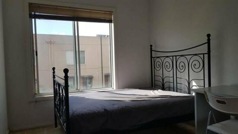 (City) Private room available on William Street
