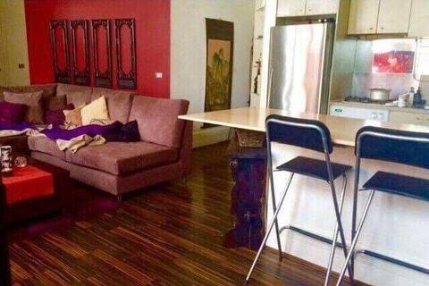 Single Room in CBD Apartment