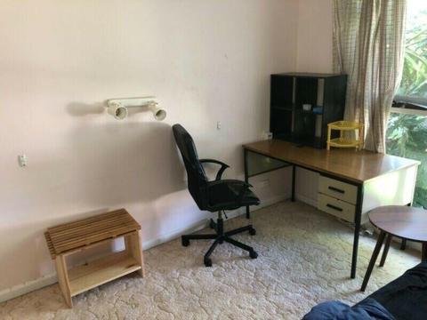 Single room for short term rent