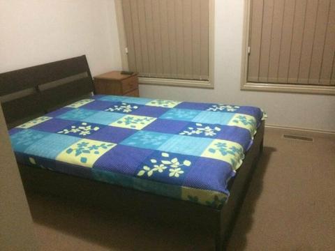 FULLY FURNISHED PRIVATE BEDROOM WITH EN-SUITE IN NOBLE PARK 3174