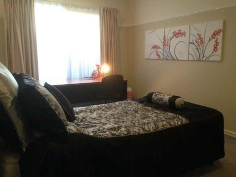 Room to Rent from $160/Wk - 15 St Pauls Crescent, Joondalup
