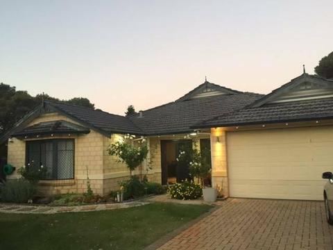 3 bedrooms for rent at Karawara - walk to Curtin and Waterford Pl