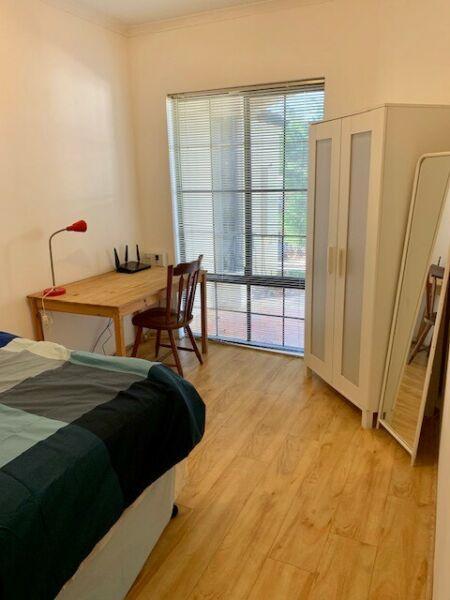 Large airy room in Rivervale, fully furnished. All bills paid!