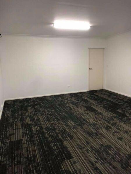 OFFICE TO RENT ONLY $200 A WEEK