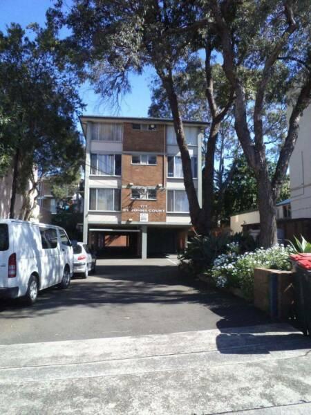 2 Blocks from Sydney Uni, a One Bedroom furnished Apartment