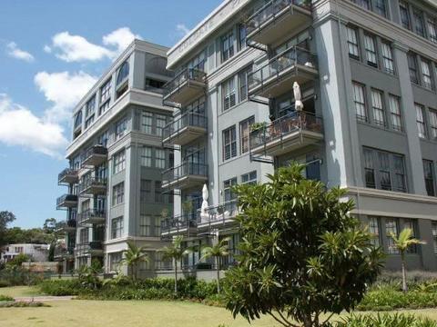A One Bedroom Apartment to rent in a Waterfront Block