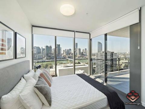 ID 3901702 - Stunning Views - Furnished 2 Bed walking distance to CBD