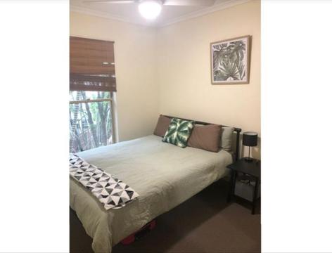 BREAK LEASE - FULLY FURNISHED 3 bed, 2 bath top level in Paddingto