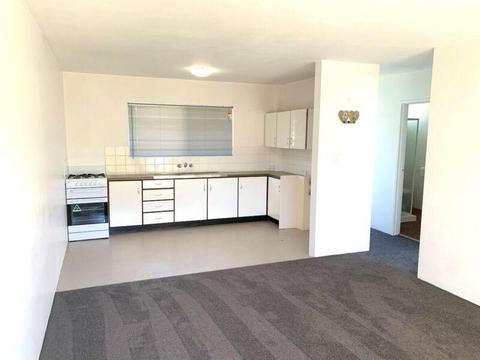 Great little one bedroom unit in Coorparoo