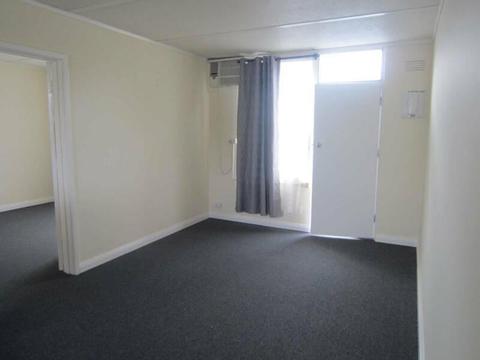 10/1366 Dandenong Road, Hughesdale - 2 Bedroom Apartment for lease!