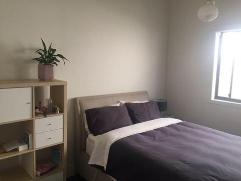 Room available for rent - Brunswick