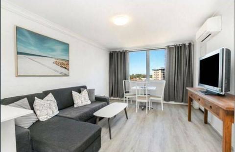 FULLY FURNISHED 2 BED AVAILABLE IMMEDIATELY MOSMAN PARK