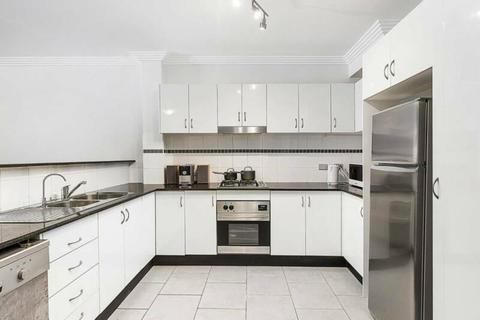 Apartment for sale, Located In the heart of Baulkham Hills