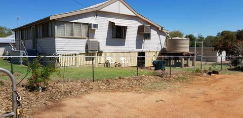 FOR SALE 2023sm block s w qld small country town