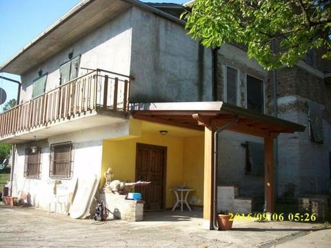 EOFY - Rome (Italy) - 2 Level Brick House with Land BIG DEAL