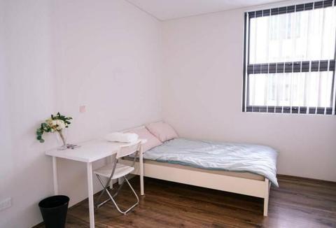 Epping Apartment, convenient location, separate bathroom