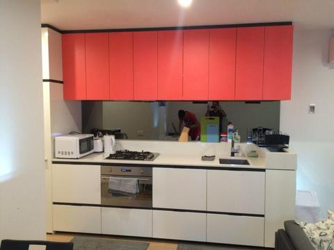 Twin roomshare for rent ( near crown casino)
