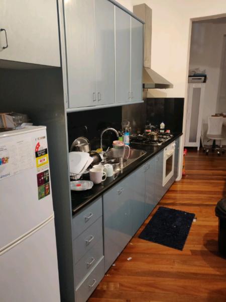 FEMALE Tenant wanted for 1 month, MELBOURNE, CBD