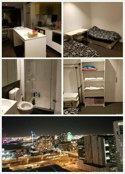 Comfortable roomshare in Melbourne CBD (FEMALE ONLY)
