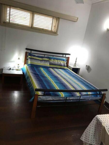 Short time room close to shopping galleria Morley furnished room rent