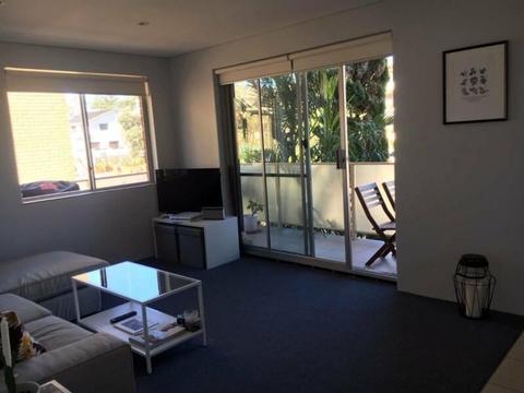 Sublet - 2 bedroom apartment, a minute walk to Dee Why Beach