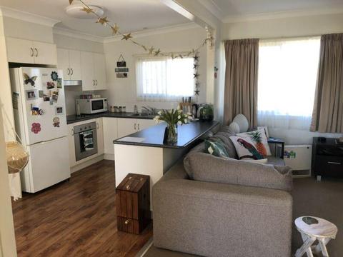 Fully furnished 2bdrm cottage for rent in June