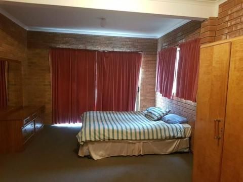 Room for couple with private bathroon, short term