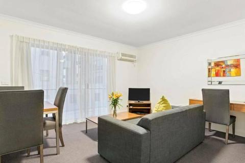 Large one bedroom Apartment with Private spa in St Kilda