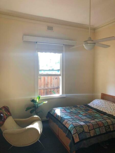 1 Month sublet - double room in Northcote