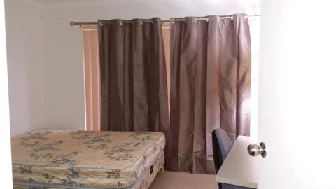Furnished double sized room walk belconenn mall unlimited NBN