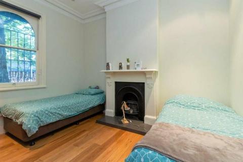 Stunning Room in Ultimo (Couple/Private/Twinshare available)